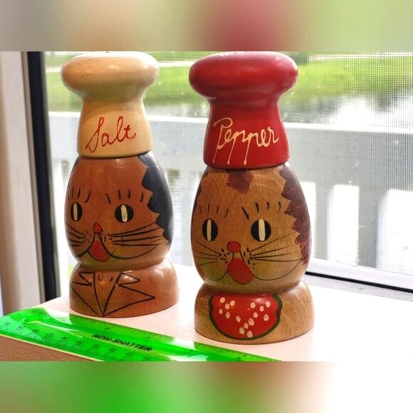 Vintage S&P Shakers - Picture 3 of 8